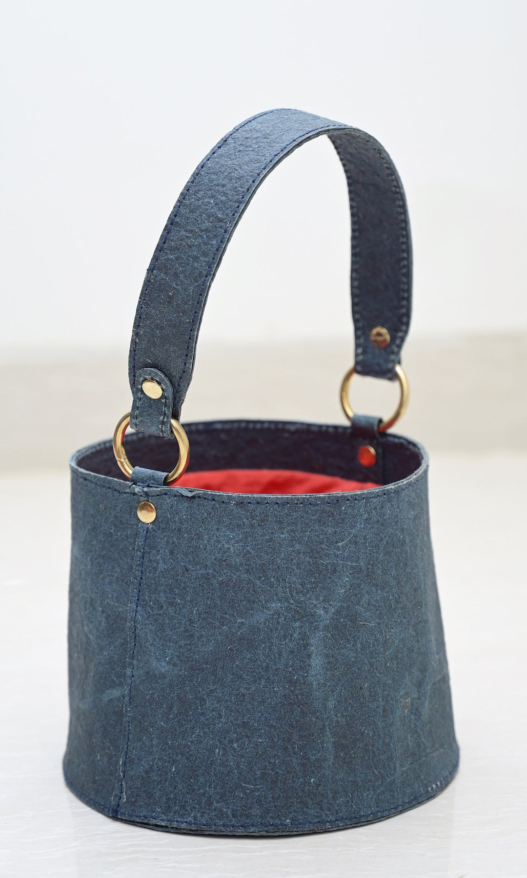 Bucket Bag - Suspire