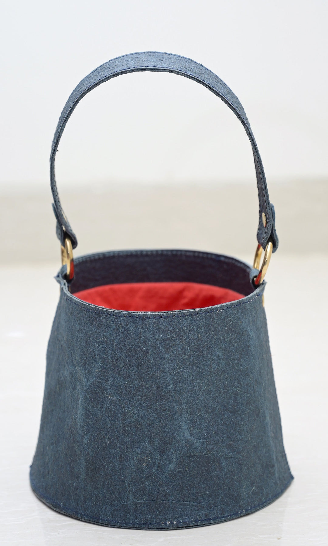 Bucket Bag - Suspire