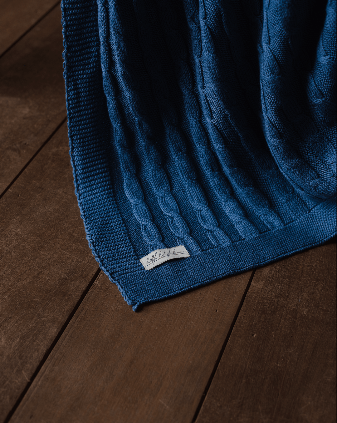 Cable Knit Throw - Suspire