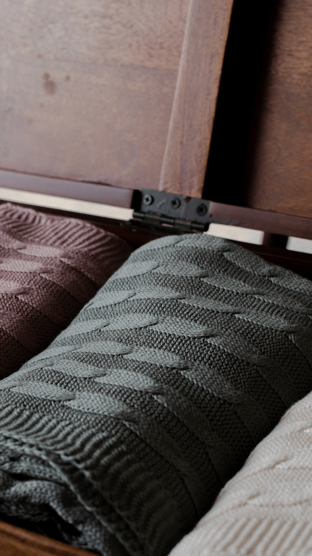 Cable Knit Throw - Suspire