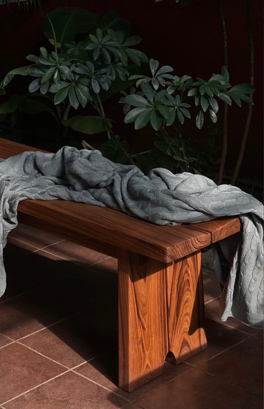 Cable Knit Throw - Suspire