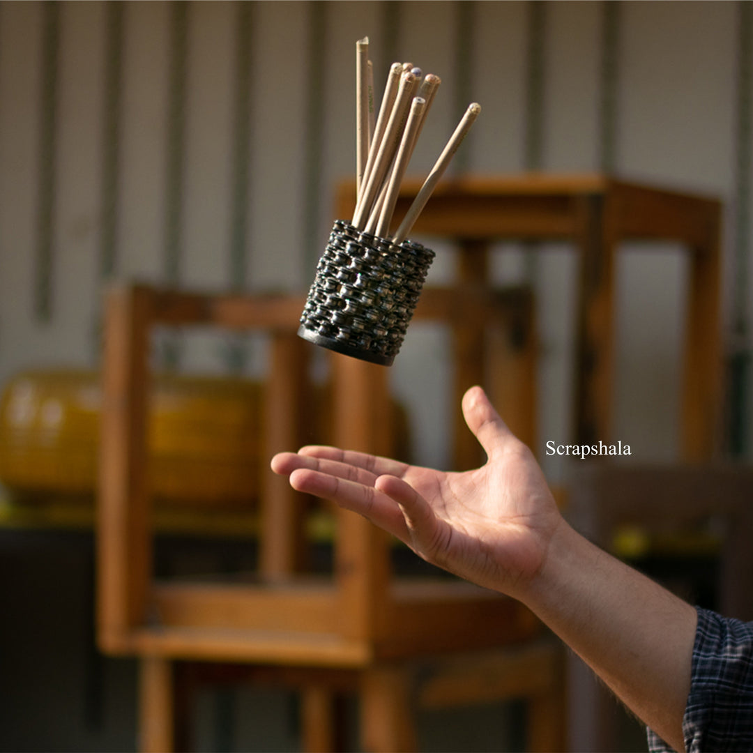 Chalo Penstand | Vintage Look | Multipurpose | Upcycled - Suspire