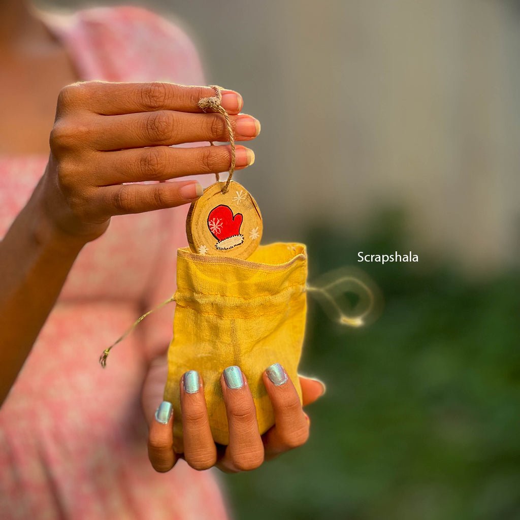 Christmas Ornaments Pack | Multipurpose | Resuable | Handpainted | Natural Wood - Suspire