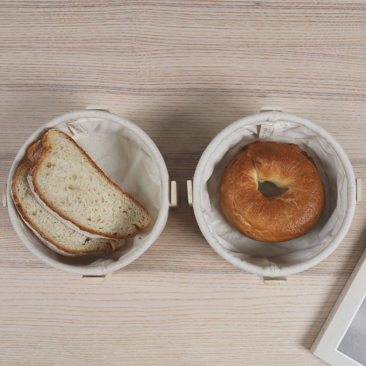 Circle Bread Basket with Wooden Stand - Suspire