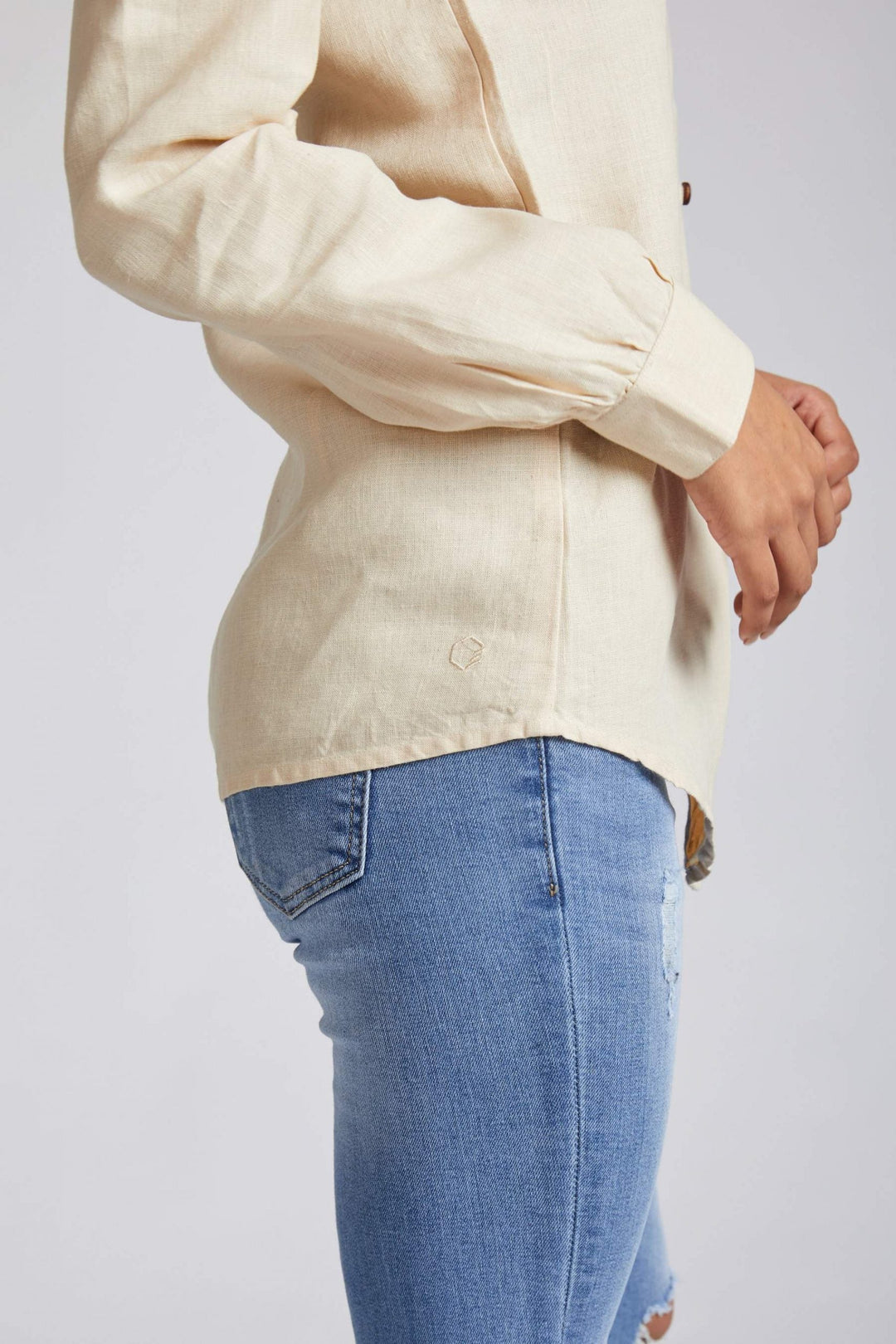 Compass Asymmetric Top - Suspire