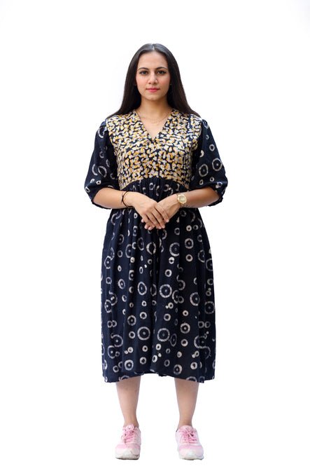 Daevi Black Round Batik Tunic - Suspire