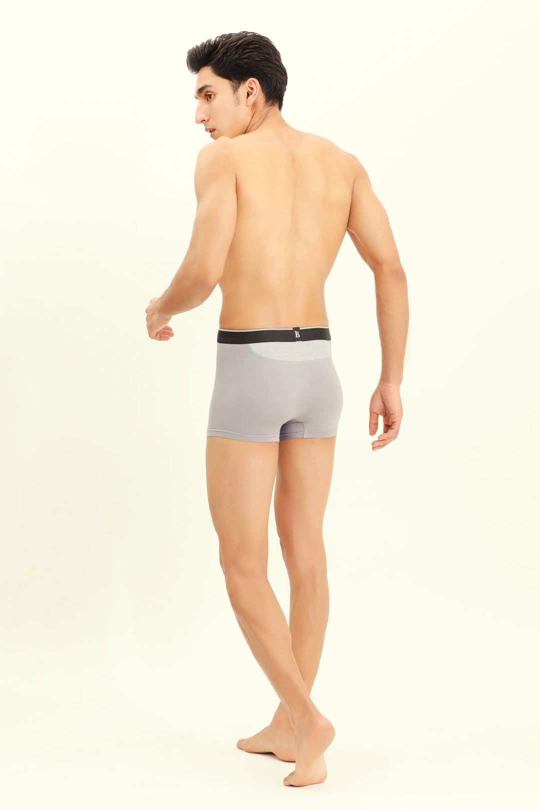 Everyday Trunks - Suspire