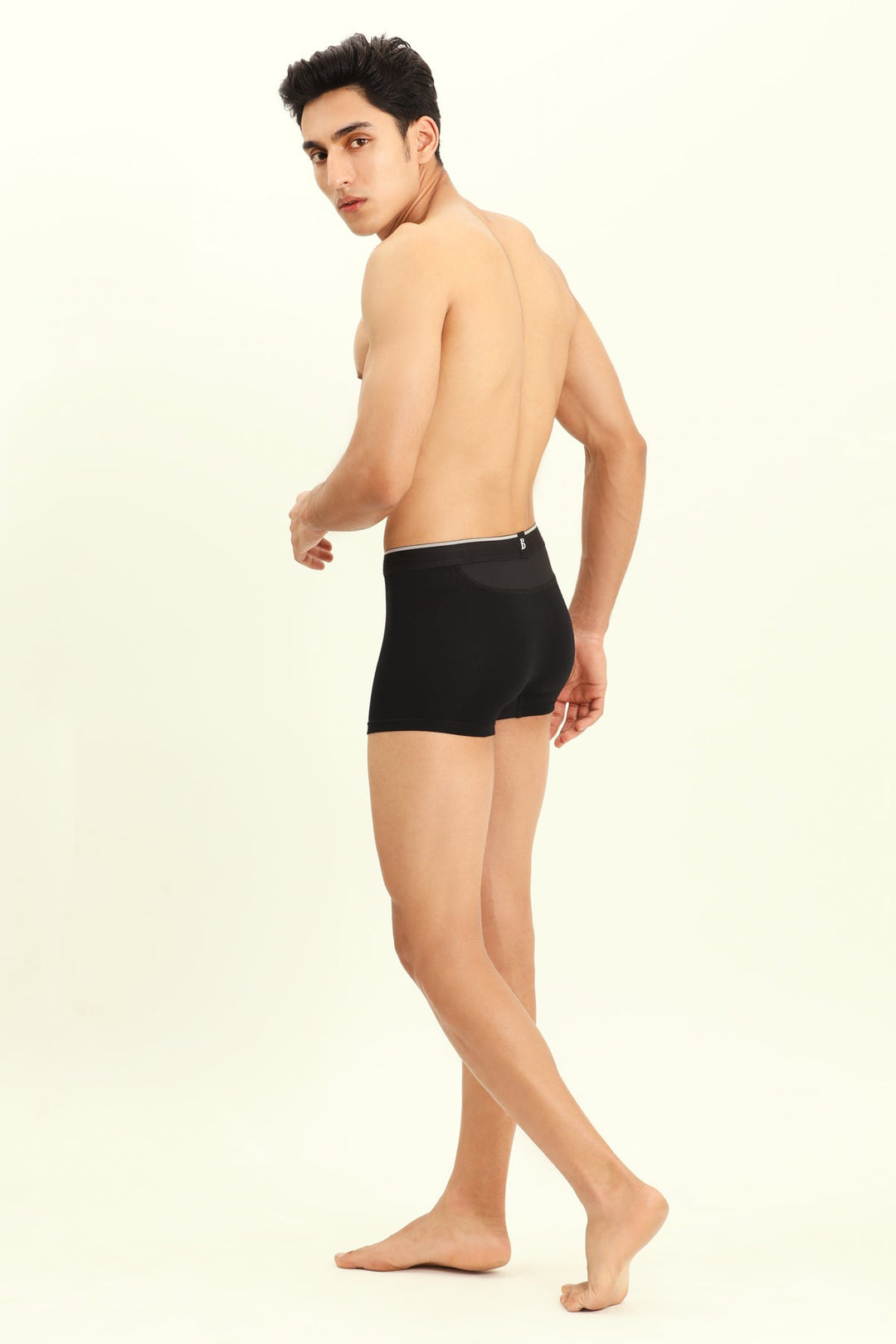 Everyday Trunks - Suspire