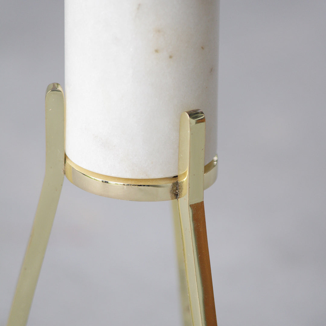 Fyre 2.0 - White - Suspire