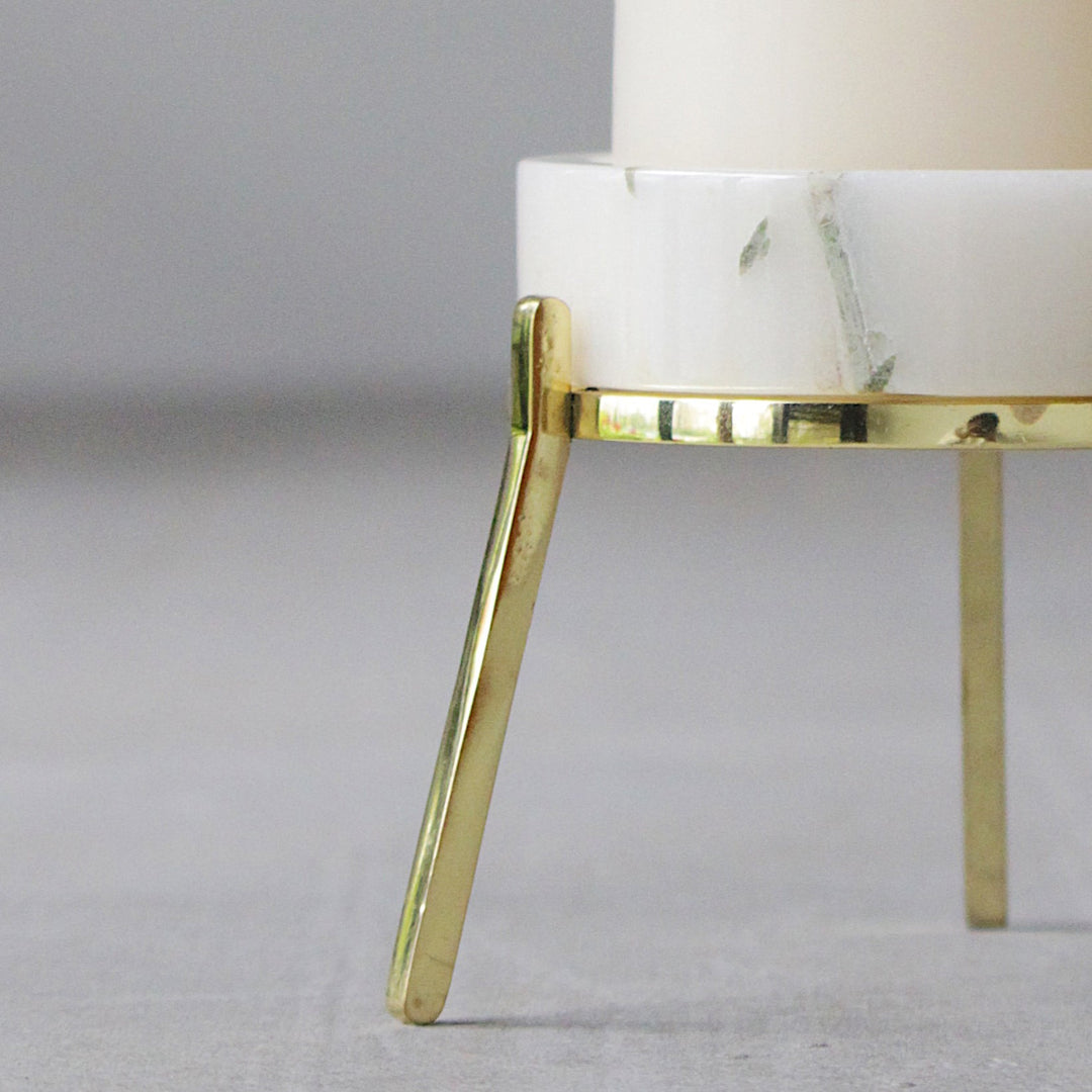 Fyre 2.0 - White - Suspire